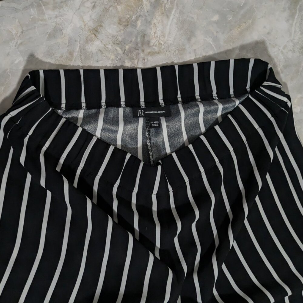 I.N.C International Concepts Black White Striped Wide Leg Pants - Picture 6 of 7